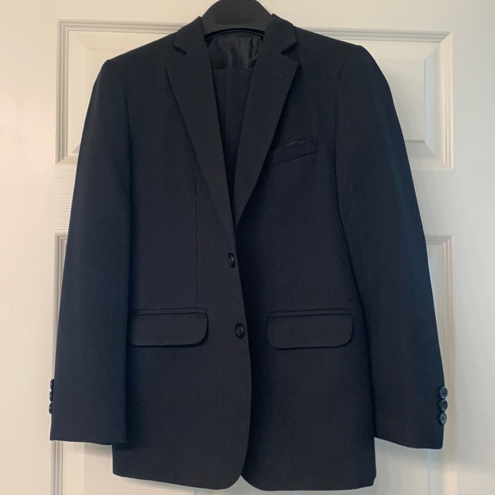 Dockers suit